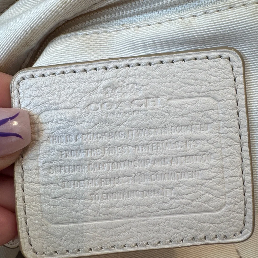 Coach I Pebbled Cream Leather Shoulder‎ /Crossbody Bag